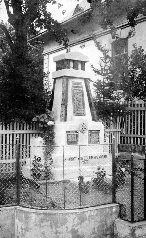 Pomník Jedlka 1922.jpg